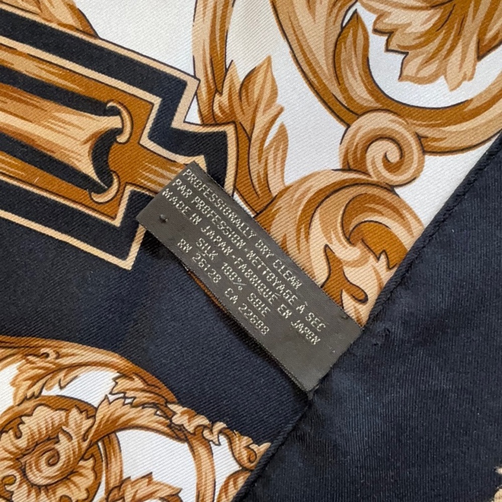 100% Silk Echo Elegant Black Gold Baroque Scarf 34” Square - Picture 3 of 9